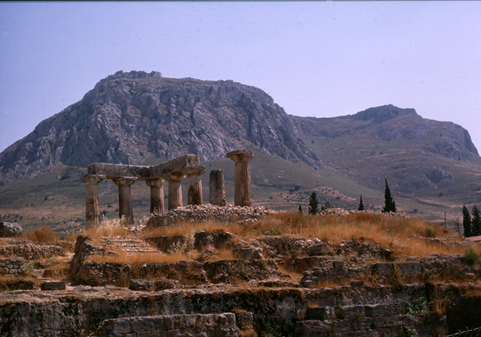 Grce 76 3-34 Corinthe temple achrocorinthe